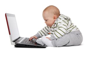 Top 7 Sản Phẩm Thiết Yếu Cho Mẹ Và Bé Mới Sinh – Các Mẹ Bỉm Không Thể Bỏ Qua!